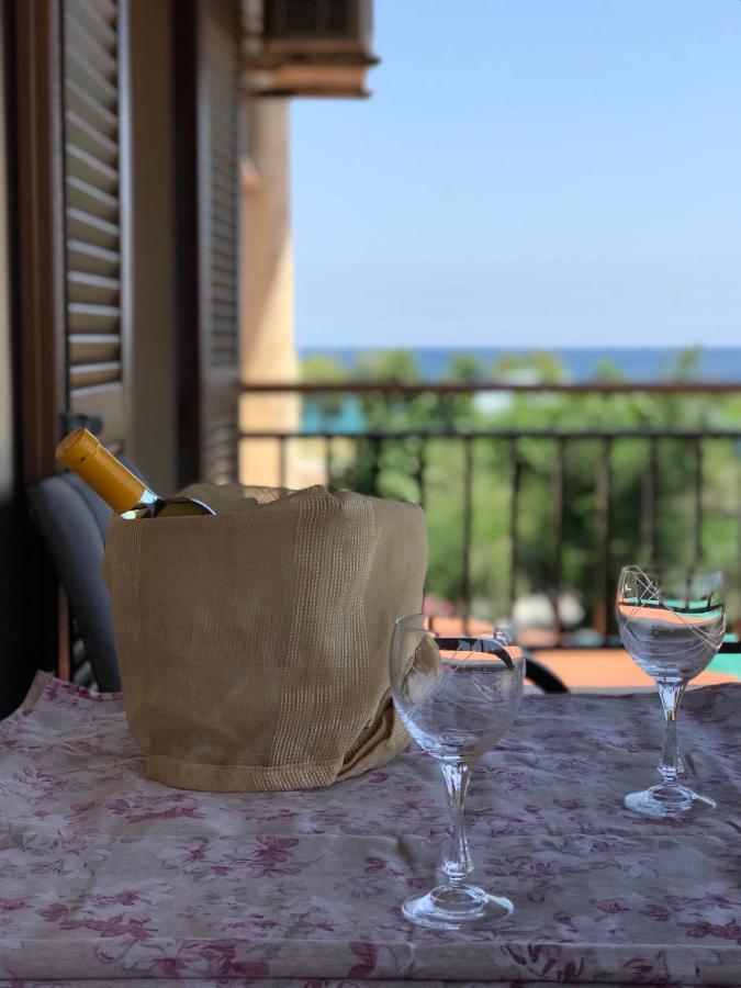 Kostas-Apartment Иерисос Екстериор снимка